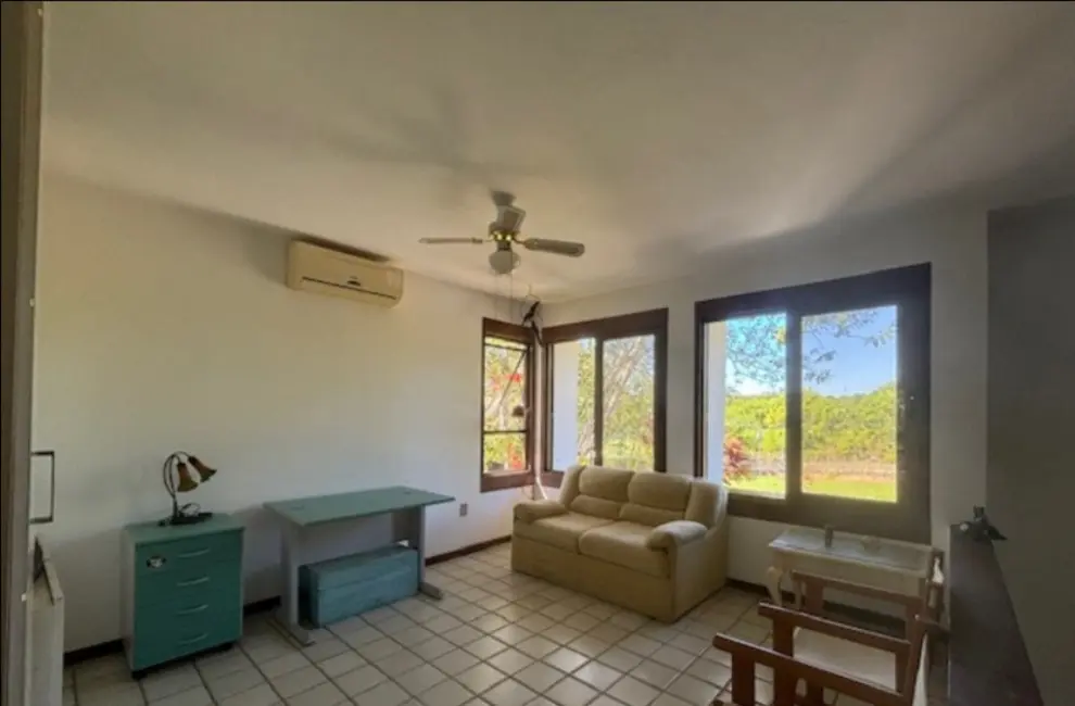 Casa com 4 quartos à venda e para alugar, 350m2 em Portão, Lauro De Freitas - BA - imagem 4 Foto 4 de Casa com 4 quartos à venda e para alugar, 350m2 em Portão, Lauro De Freitas - BA