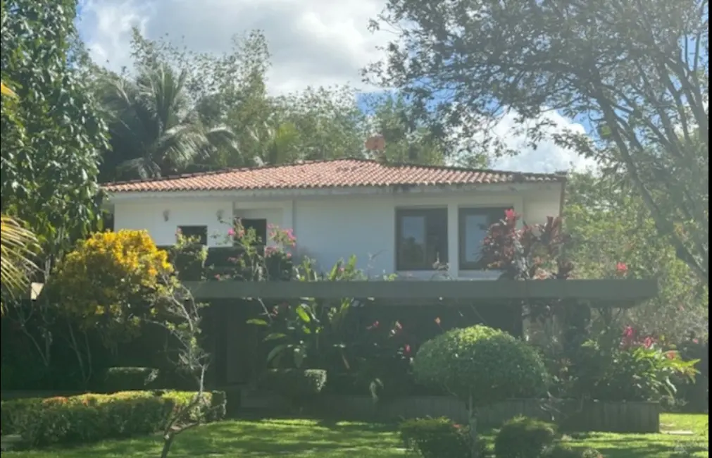 Casa com 4 quartos à venda e para alugar, 350m2 em Portão, Lauro De Freitas - BA - imagem 1 Foto 1 de Casa com 4 quartos à venda e para alugar, 350m2 em Portão, Lauro De Freitas - BA