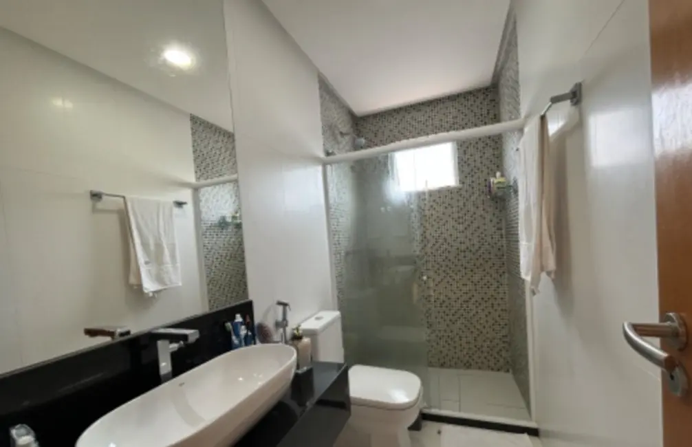 Foto 4 de Casa com 4 quartos à venda, 262m2 em Buraquinho, Lauro De Freitas - BA