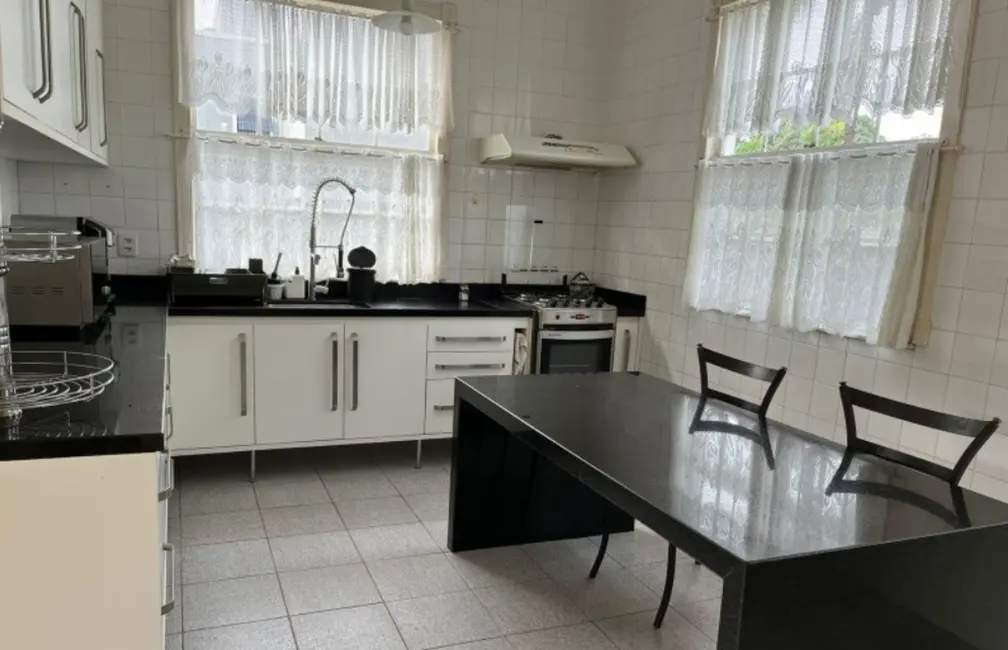 Foto 6 de Casa com 4 quartos à venda e para alugar, 350m2 em Portão, Lauro De Freitas - BA