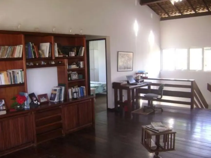 Casa com 5 quartos à venda, 380m2 em Buraquinho, Lauro De Freitas - BA - imagem 3 Foto 3 de Casa com 5 quartos à venda, 380m2 em Buraquinho, Lauro De Freitas - BA