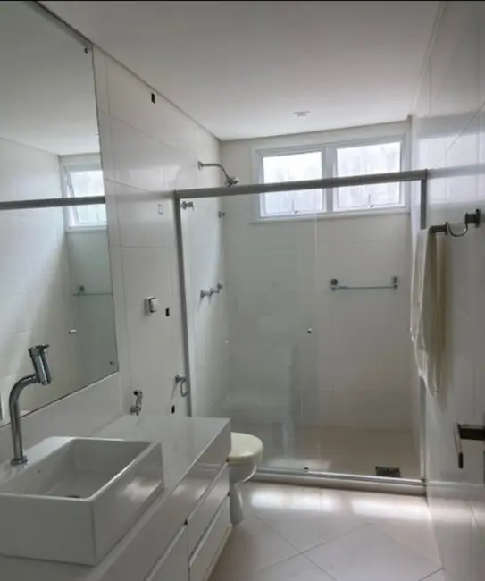 Casa com 3 quartos à venda, 600m2 em Recreio Ipitanga, Lauro De Freitas - BA - imagem 8 Foto 8 de Casa com 3 quartos à venda, 600m2 em Recreio Ipitanga, Lauro De Freitas - BA