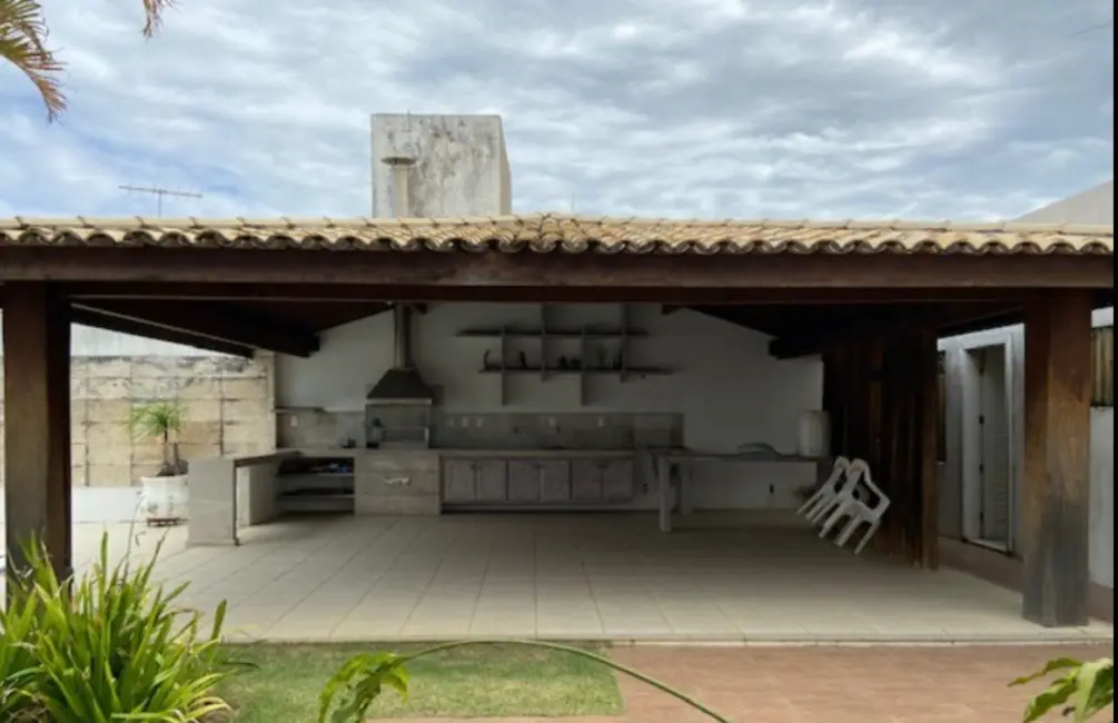 Casa com 3 quartos à venda, 600m2 em Recreio Ipitanga, Lauro De Freitas - BA - imagem 2 Foto 2 de Casa com 3 quartos à venda, 600m2 em Recreio Ipitanga, Lauro De Freitas - BA