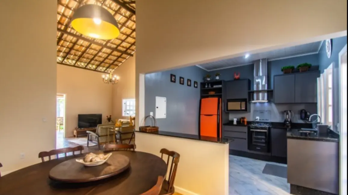 Casa com 5 quartos à venda, 380m2 em Portão, Lauro De Freitas - BA - imagem 8 Foto 8 de Casa com 5 quartos à venda, 380m2 em Portão, Lauro De Freitas - BA