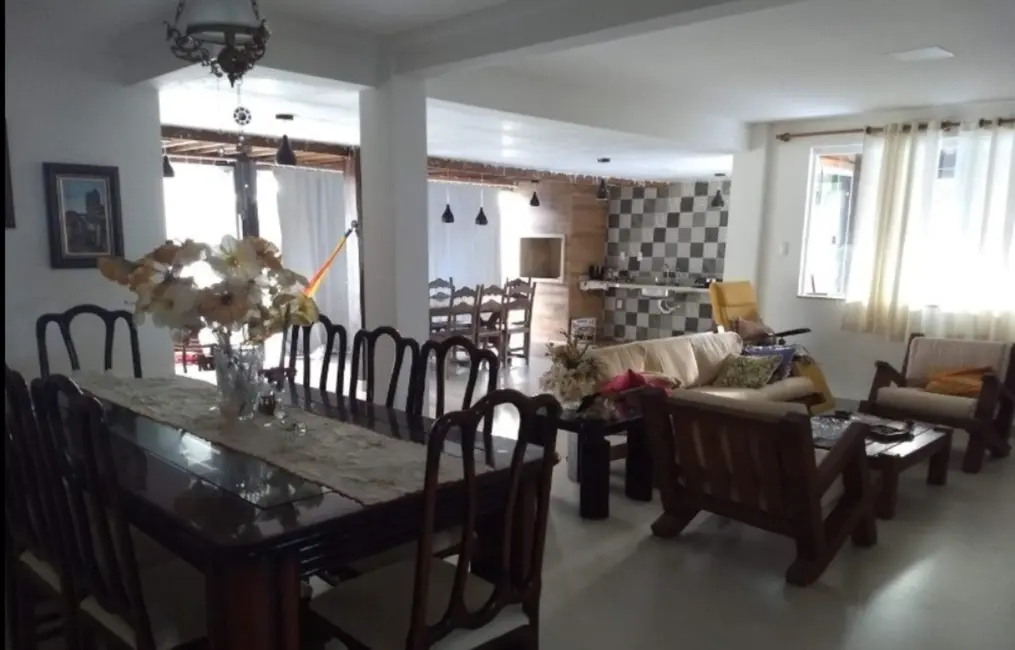 Casa com 3 quartos à venda, 343m2 em Recreio Ipitanga, Lauro De Freitas - BA - imagem 5 Foto 5 de Casa com 3 quartos à venda, 343m2 em Recreio Ipitanga, Lauro De Freitas - BA