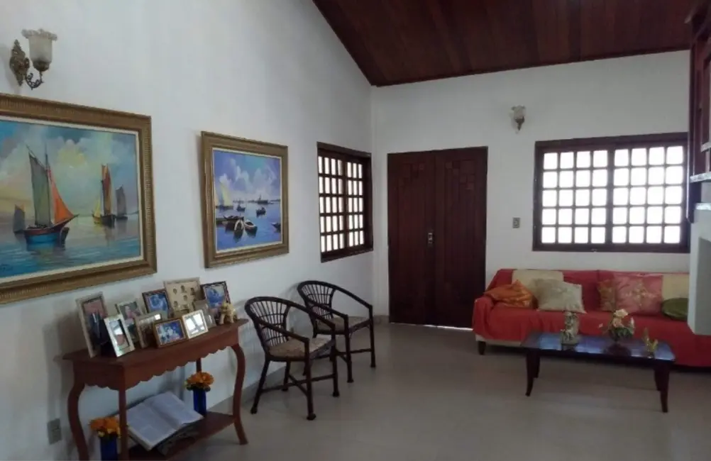 Casa com 3 quartos à venda, 343m2 em Recreio Ipitanga, Lauro De Freitas - BA - imagem 2 Foto 2 de Casa com 3 quartos à venda, 343m2 em Recreio Ipitanga, Lauro De Freitas - BA