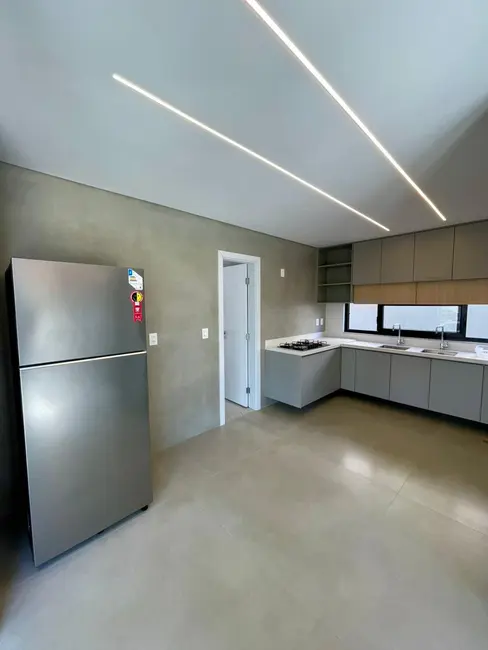 Casa com 5 quartos à venda, 10m2 em Camacari - BA - imagem 4 Foto 4 de Casa com 5 quartos à venda, 10m2 em Camacari - BA