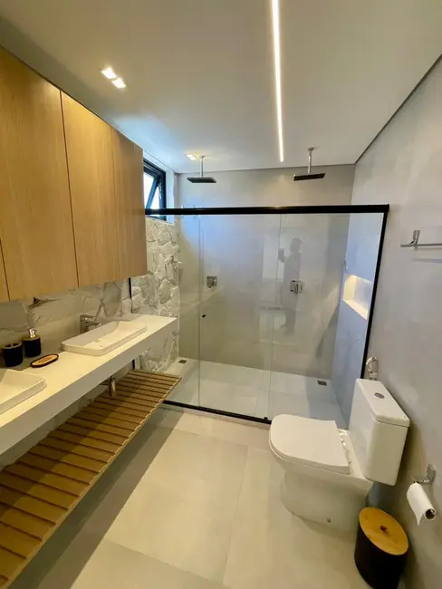 Casa com 5 quartos à venda, 10m2 em Camacari - BA - imagem 7 Foto 7 de Casa com 5 quartos à venda, 10m2 em Camacari - BA