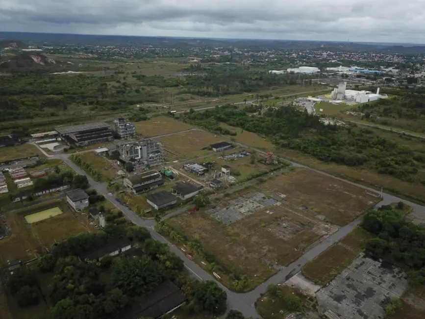 Foto 3 de Terreno / Lote à venda, 139700m2 em Camacari - BA