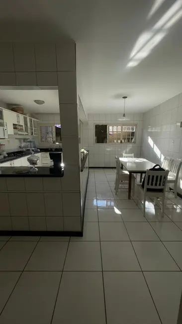 Foto 4 de Casa com 4 quartos à venda, 10m2 em Camacari - BA