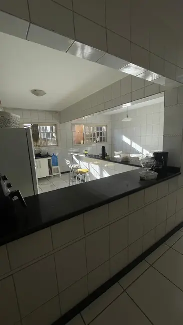 Foto 2 de Casa com 4 quartos à venda, 10m2 em Camacari - BA