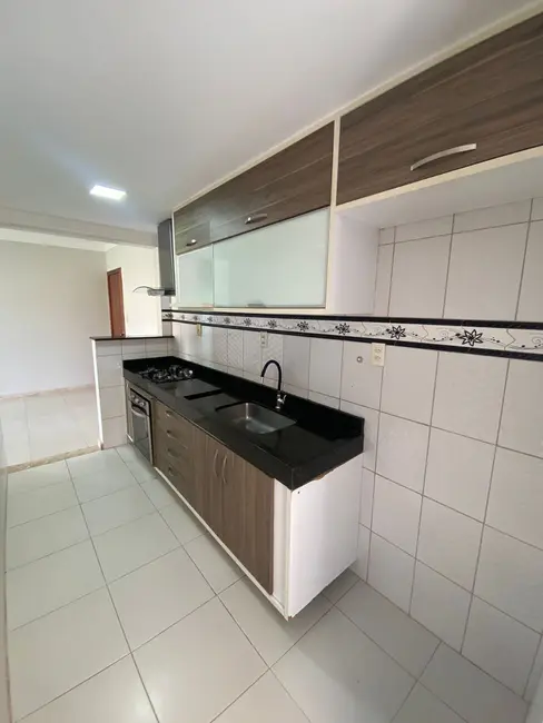 Foto 2 de Apartamento com 2 quartos à venda, 70m2 em Camacari - BA