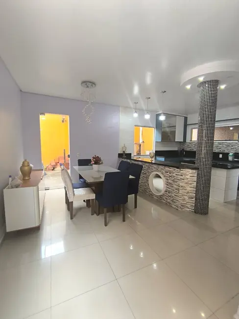 Foto 4 de Casa com 3 quartos para alugar, 200m2 em Camacari - BA