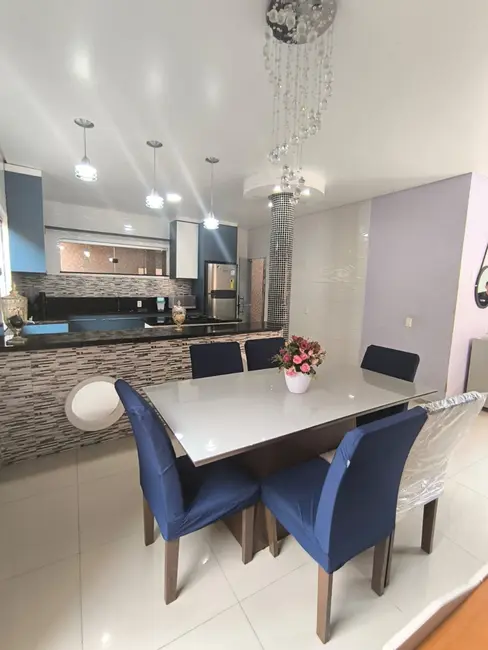 Foto 1 de Casa com 3 quartos para alugar, 200m2 em Camacari - BA