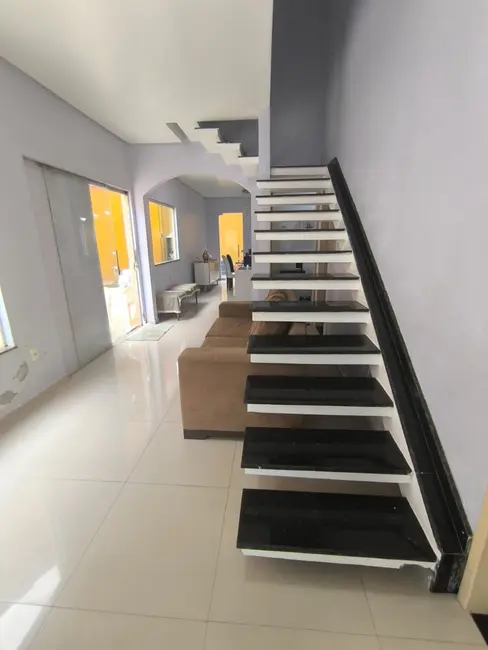 Foto 8 de Casa com 3 quartos para alugar, 200m2 em Camacari - BA