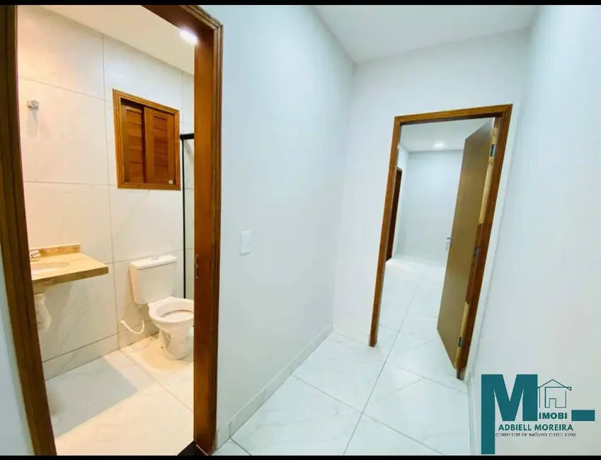 Casa com 2 quartos à venda, 100m2 em Nova Esperança, Parnamirim - RN - imagem 3 Foto 3 de Casa com 2 quartos à venda, 100m2 em Nova Esperança, Parnamirim - RN