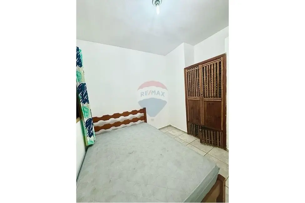 Casa com 3 quartos à venda, 400m2 em Centro, Peruibe - SP - imagem 8 Foto 8 de Casa com 3 quartos à venda, 400m2 em Centro, Peruibe - SP