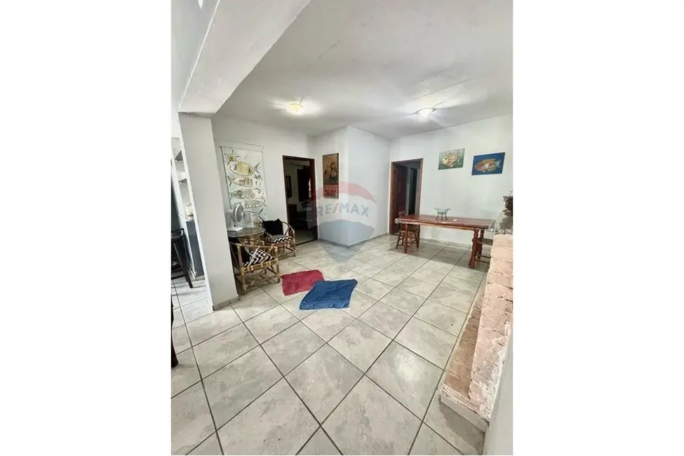 Casa com 3 quartos à venda, 400m2 em Centro, Peruibe - SP - imagem 9 Foto 9 de Casa com 3 quartos à venda, 400m2 em Centro, Peruibe - SP