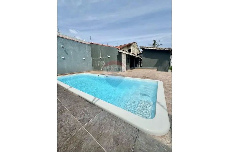 Casa com 3 quartos à venda, 400m2 em Centro, Peruibe - SP - imagem 6 Foto 6 de Casa com 3 quartos à venda, 400m2 em Centro, Peruibe - SP