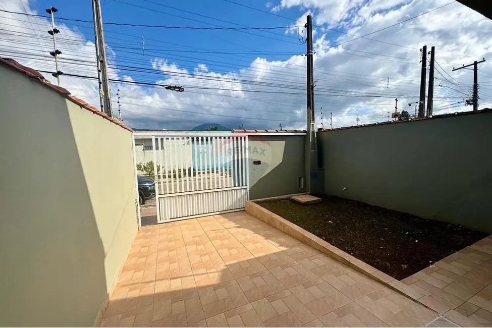 Casa com 2 quartos à venda, 66m2 em Peruibe - SP - imagem 4 Foto 4 de Casa com 2 quartos à venda, 66m2 em Peruibe - SP