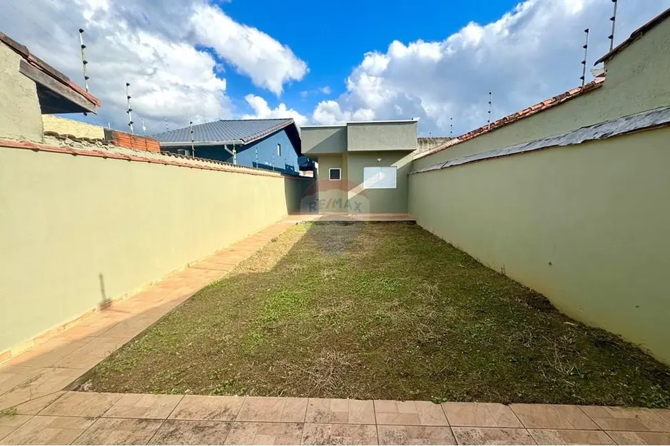 Casa com 2 quartos à venda, 66m2 em Peruibe - SP - imagem 8 Foto 8 de Casa com 2 quartos à venda, 66m2 em Peruibe - SP