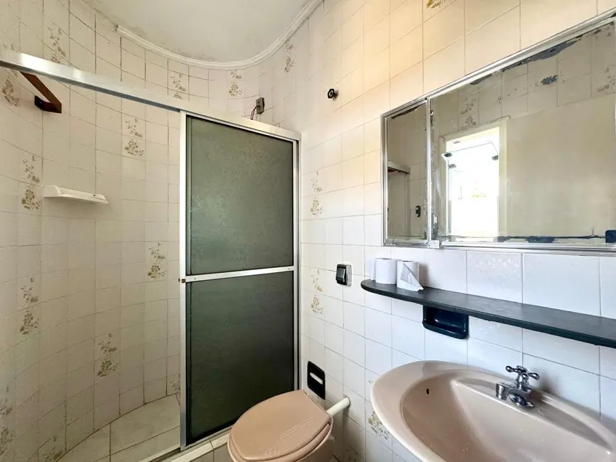 Casa com 4 quartos à venda, 502m2 em Peruibe - SP - imagem 7 Foto 7 de Casa com 4 quartos à venda, 502m2 em Peruibe - SP