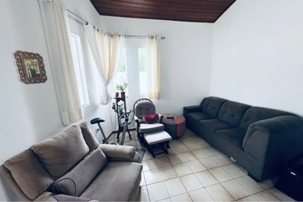 Casa com 3 quartos à venda, 600m2 em Peruibe - SP - imagem 8 Foto 8 de Casa com 3 quartos à venda, 600m2 em Peruibe - SP