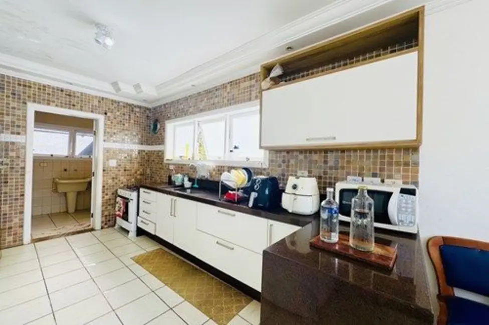 Casa com 6 quartos à venda, 532m2 em Peruibe - SP - imagem 7 Foto 7 de Casa com 6 quartos à venda, 532m2 em Peruibe - SP