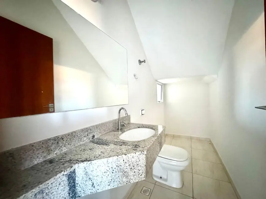 Sobrado com 3 quartos à venda, 145m2 em Peruibe - SP - imagem 6 Foto 6 de Sobrado com 3 quartos à venda, 145m2 em Peruibe - SP