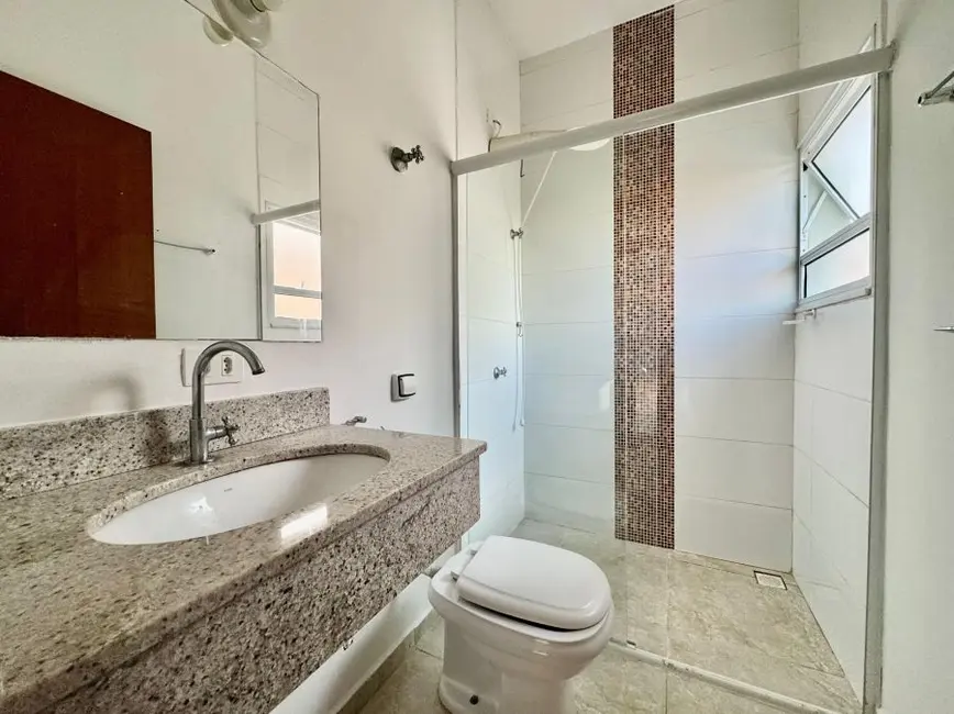 Sobrado com 3 quartos à venda, 145m2 em Peruibe - SP - imagem 5 Foto 5 de Sobrado com 3 quartos à venda, 145m2 em Peruibe - SP