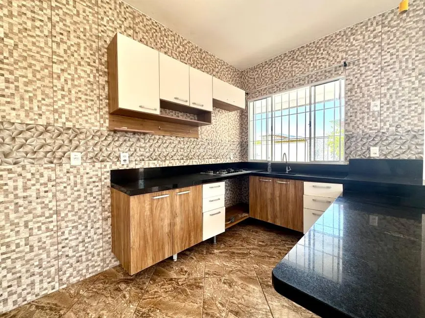 Casa com 3 quartos à venda, 300m2 em Peruibe - SP - imagem 5 Foto 5 de Casa com 3 quartos à venda, 300m2 em Peruibe - SP