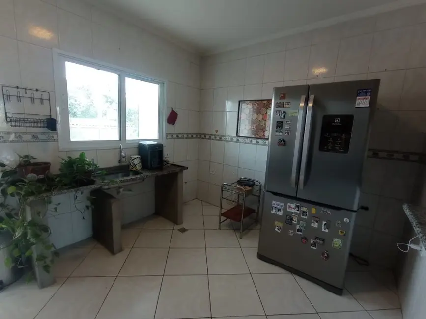 Foto 7 de Casa com 4 quartos à venda, 250m2 em Peruibe - SP