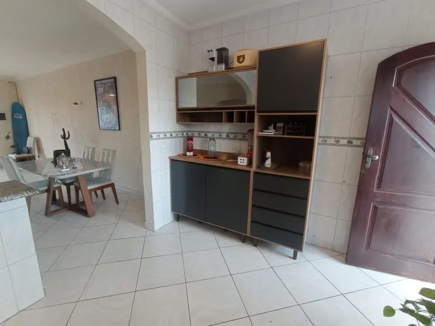 Foto 9 de Casa com 4 quartos à venda, 250m2 em Peruibe - SP