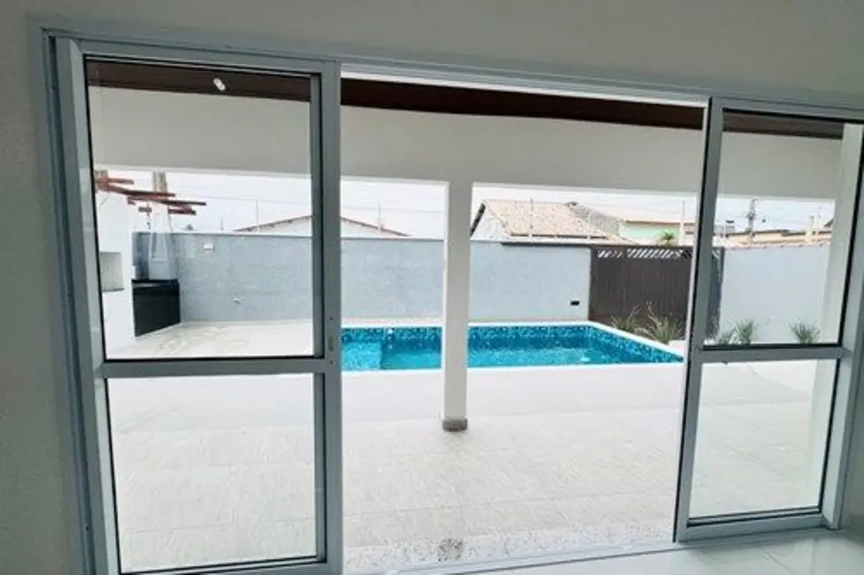 Foto 6 de Casa com 4 quartos à venda, 333m2 em Peruibe - SP
