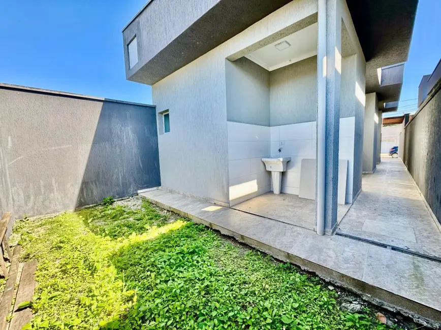 Foto 7 de Casa com 2 quartos à venda, 137m2 em Peruibe - SP