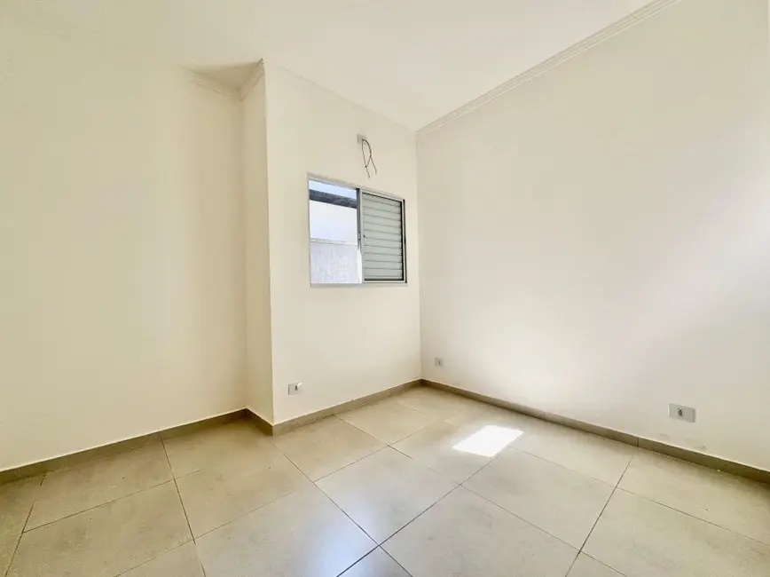 Foto 9 de Casa com 2 quartos à venda, 137m2 em Peruibe - SP