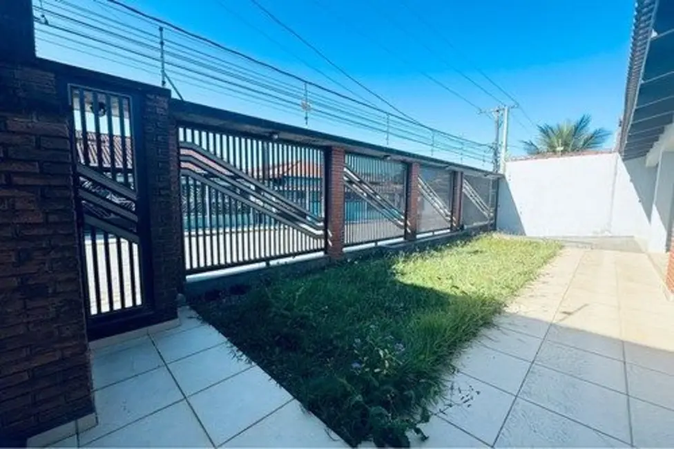 Foto 3 de Casa com 4 quartos à venda, 360m2 em Peruibe - SP