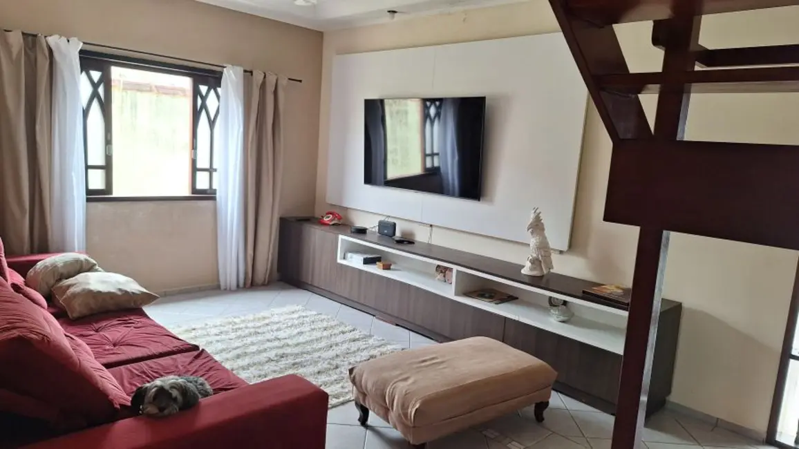 Sobrado com 5 quartos à venda, 330m2 em Peruibe - SP - imagem 2 Foto 2 de Sobrado com 5 quartos à venda, 330m2 em Peruibe - SP