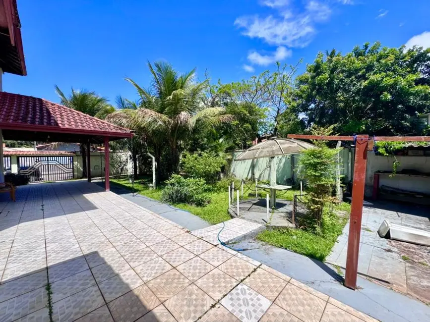 Sobrado com 5 quartos à venda, 333m2 em Peruibe - SP - imagem 7 Foto 7 de Sobrado com 5 quartos à venda, 333m2 em Peruibe - SP