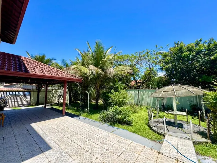 Sobrado com 5 quartos à venda, 333m2 em Peruibe - SP - imagem 9 Foto 9 de Sobrado com 5 quartos à venda, 333m2 em Peruibe - SP