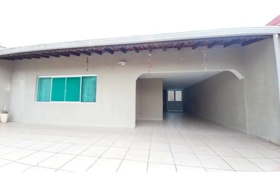 Foto 2 de Casa com 5 quartos à venda, 260m2 em Peruibe - SP