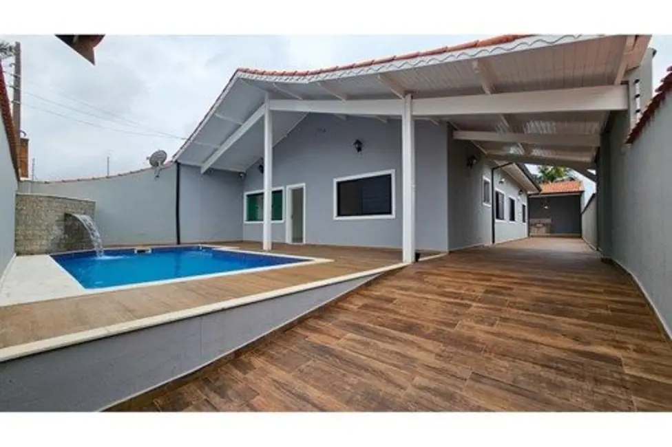 Casa com 5 quartos à venda, 370m2 em Peruibe - SP - imagem 1 Foto 1 de Casa com 5 quartos à venda, 370m2 em Peruibe - SP