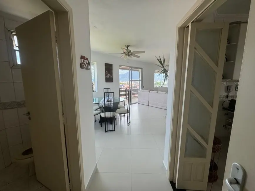 Foto 2 de Cobertura com 4 quartos à venda, 252m2 em Peruibe - SP