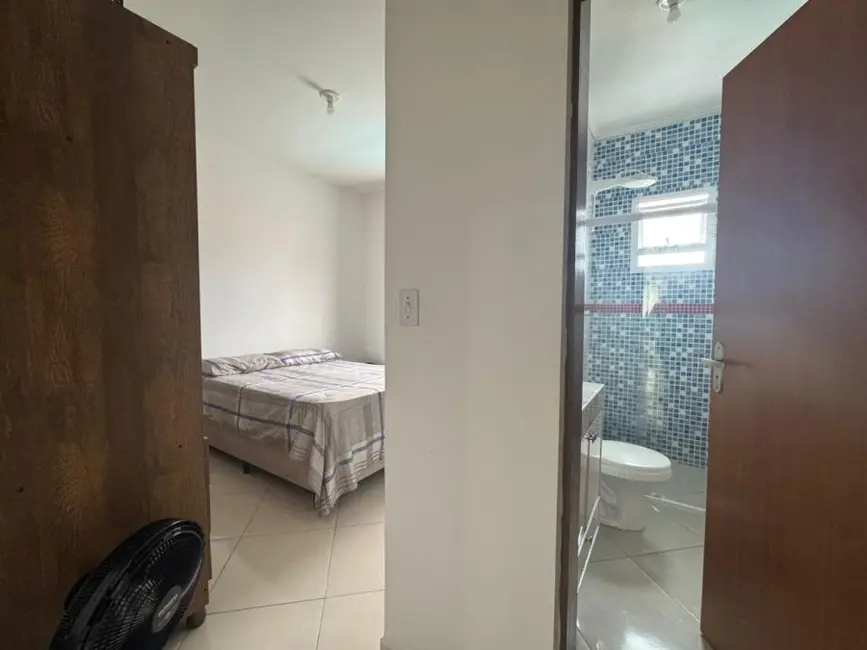 Foto 9 de Casa com 2 quartos à venda, 79m2 em Peruibe - SP
