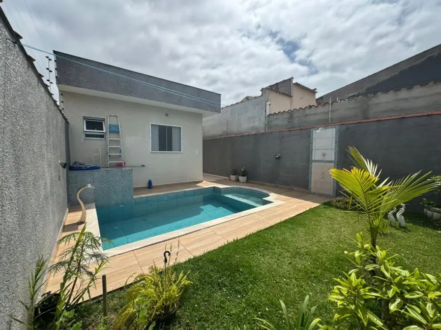 Foto 5 de Casa com 2 quartos à venda, 79m2 em Peruibe - SP