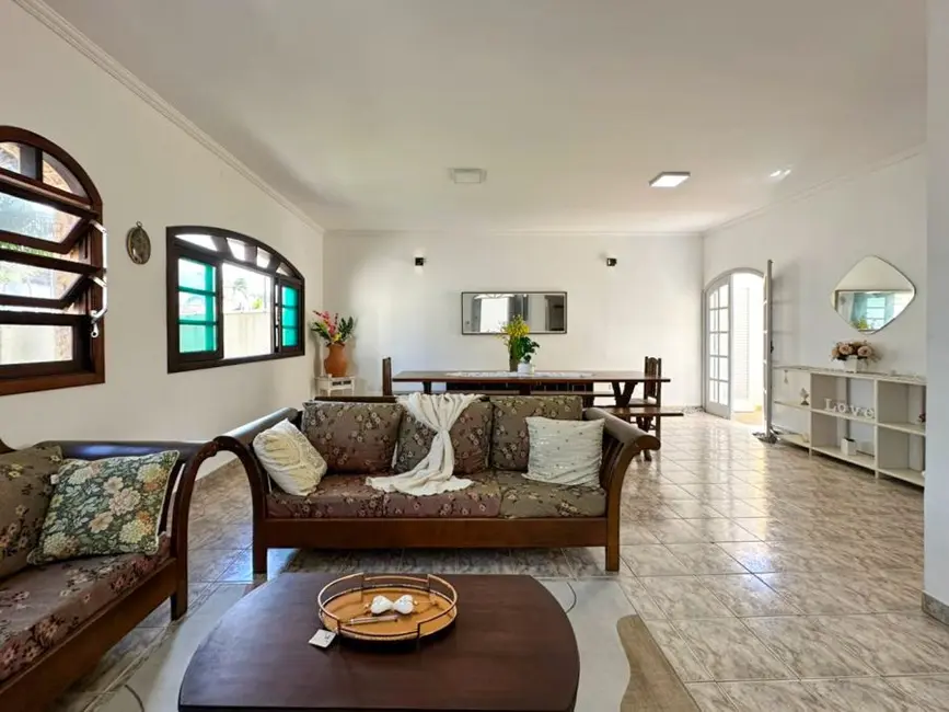 Foto 7 de Casa com 4 quartos à venda, 250m2 em Peruibe - SP