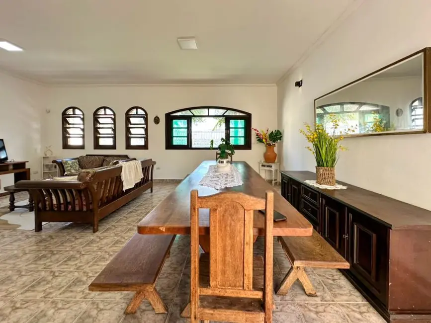 Foto 8 de Casa com 4 quartos à venda, 250m2 em Peruibe - SP