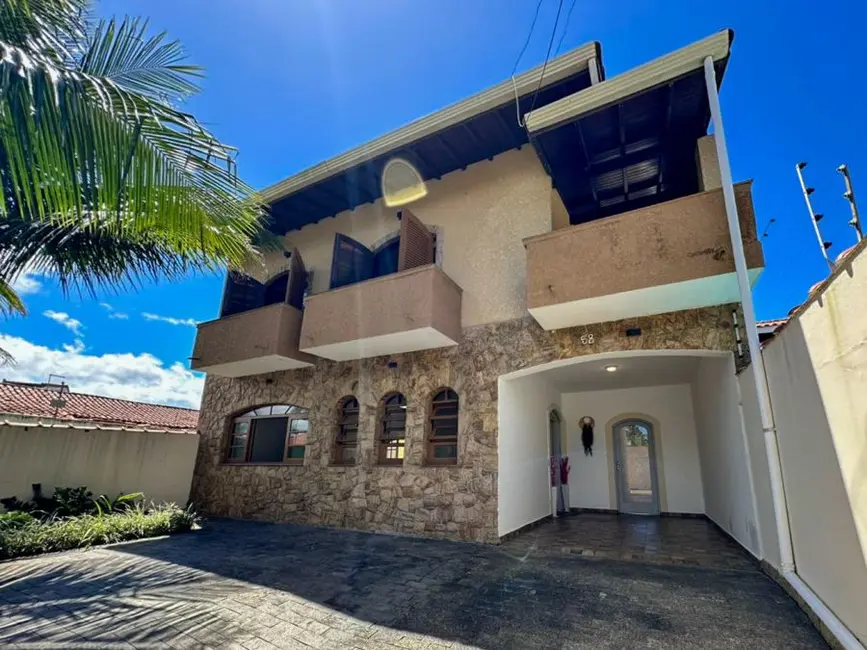 Foto 9 de Casa com 4 quartos à venda, 250m2 em Peruibe - SP