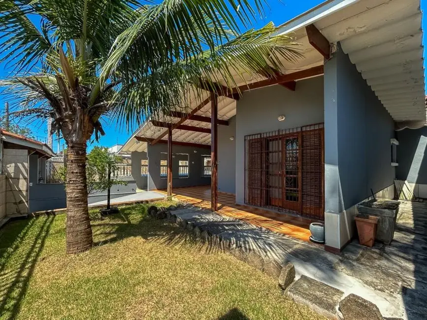 Foto 7 de Casa com 4 quartos à venda, 500m2 em Peruibe - SP