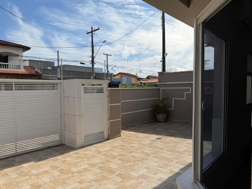 Foto 2 de Casa com 3 quartos à venda, 275m2 em Peruibe - SP